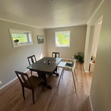 Hus I Syvde * Sylte (Vanylven)